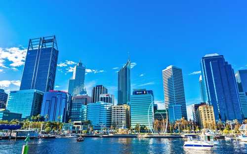 Open-Top-Sightseeing-Bus am Kings Park in Perth